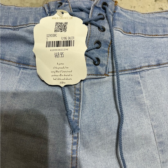 Brand new flare jeans with cute back lace detail! Stretchy denim! - Picture 4 of 5